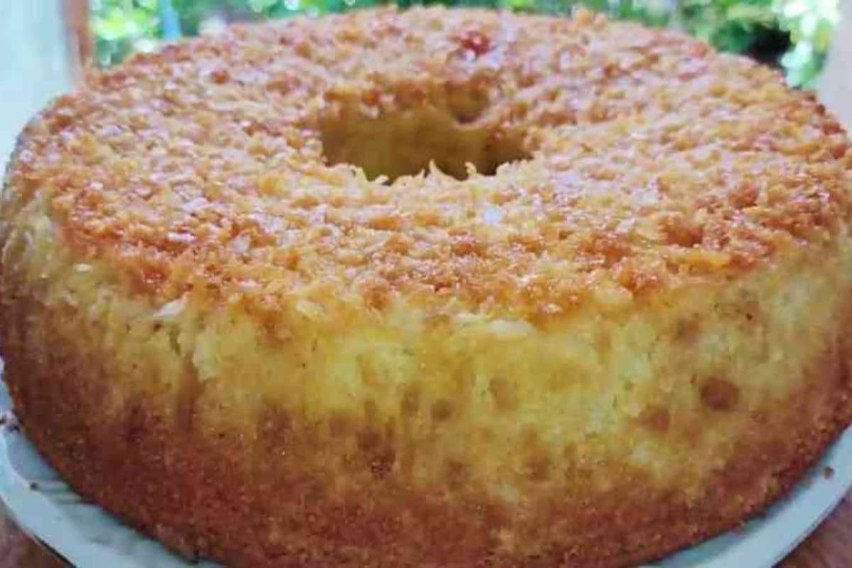 Bolo De Coco Simples De Liquidificador Fica Delicioso Receita R Pido