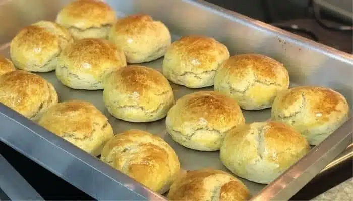 Como Fazer Pão de Minuto de Colher Sem Sovar