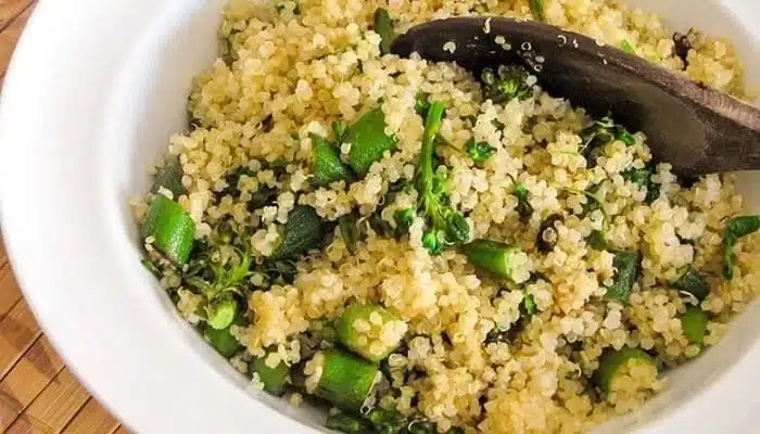 Como Fazer Quiabo Com Quinoa e Brócolis