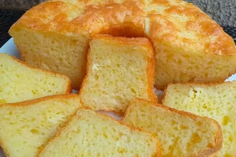 Como Fazer Bolo de Pão de Queijo