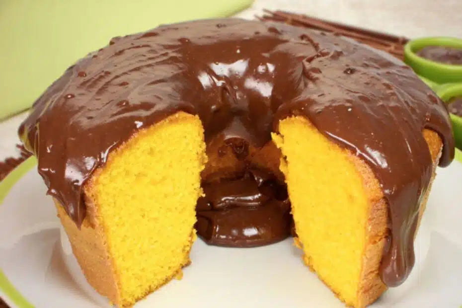 Como Fazer Bolo de Cenoura com cobertura de chocolate