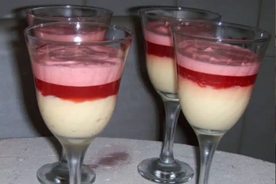 Receita de Creme de Leite Condensado com Gelatina de Morango