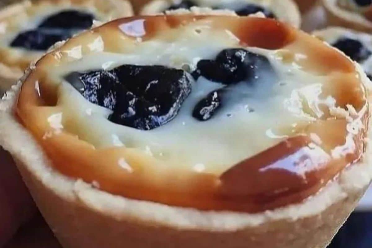 Tortinha doce com Ameixa