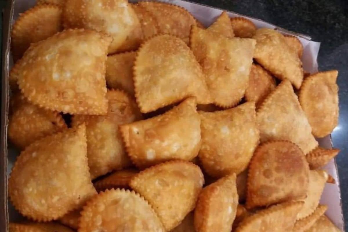 Receita de Massa de Pastel Simples