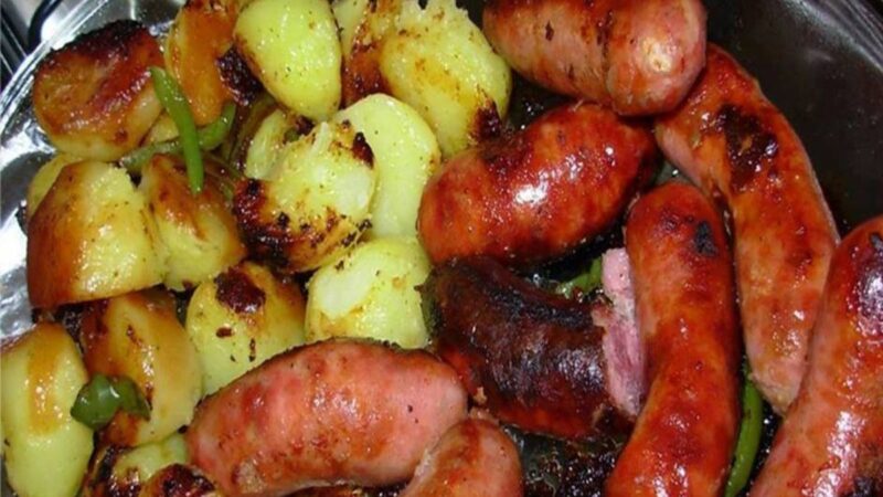 Linguiça ao Forno com Batatas