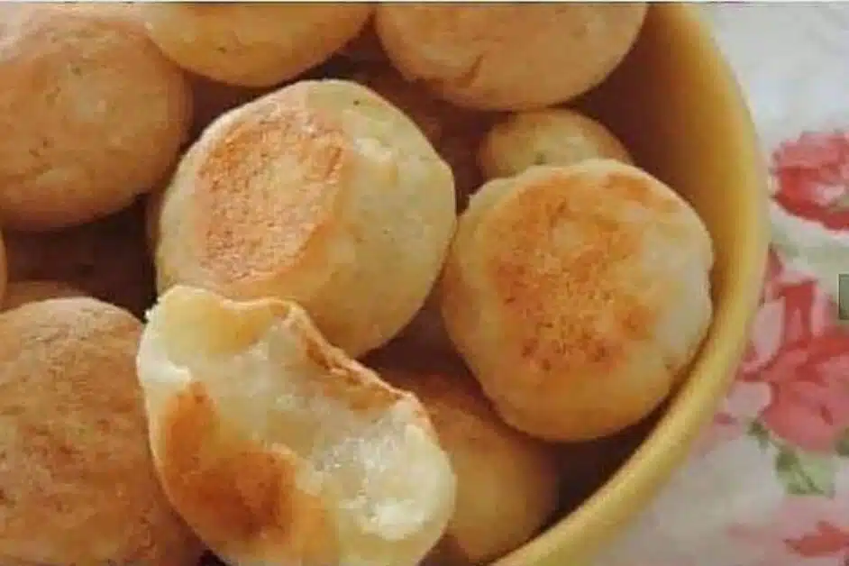 Pão de queijo com Apenas 3 Ingredientes