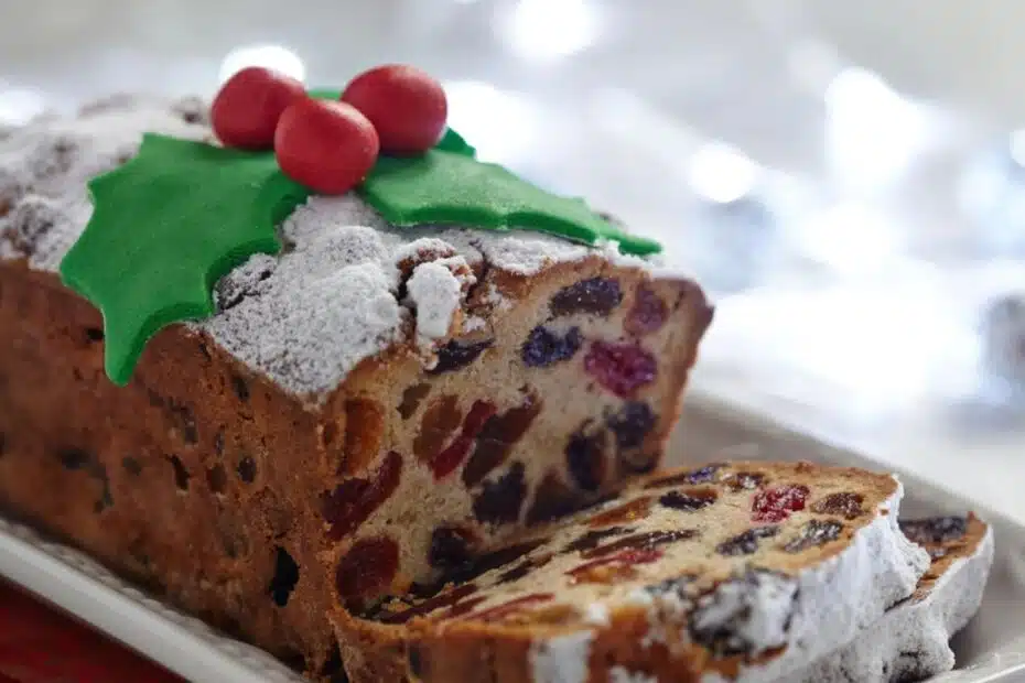 Receita de Bolo de Frutas Natalinas Maravilhoso