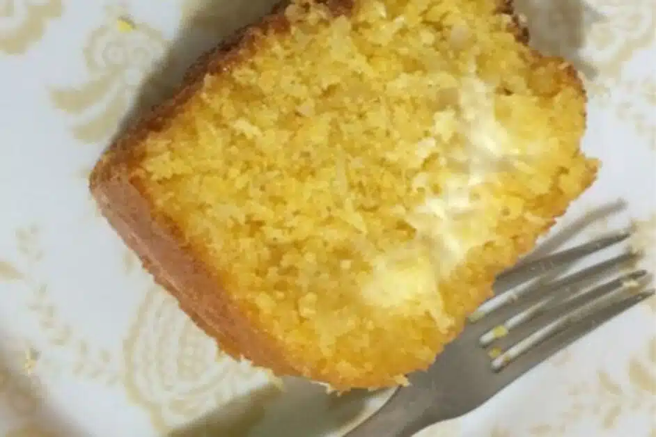 Receita de Bolo de Milho com Requeijão Fica Irresistível