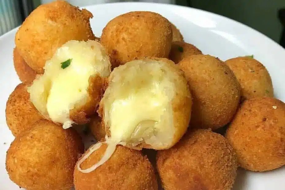 Receita de Bolinho de Queijo Frito Fica bem Sequinho