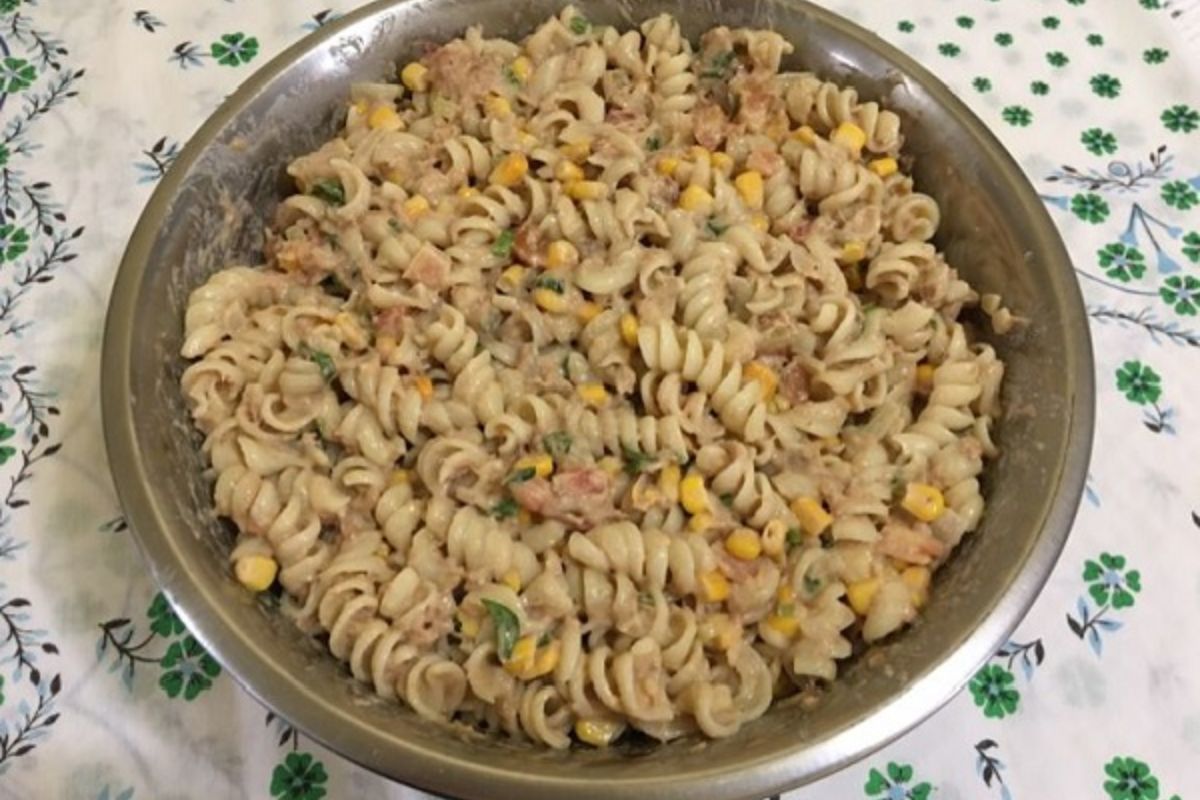 Salada de Macarrão Com Atum Deliciosa e Fácil Receita Rápido