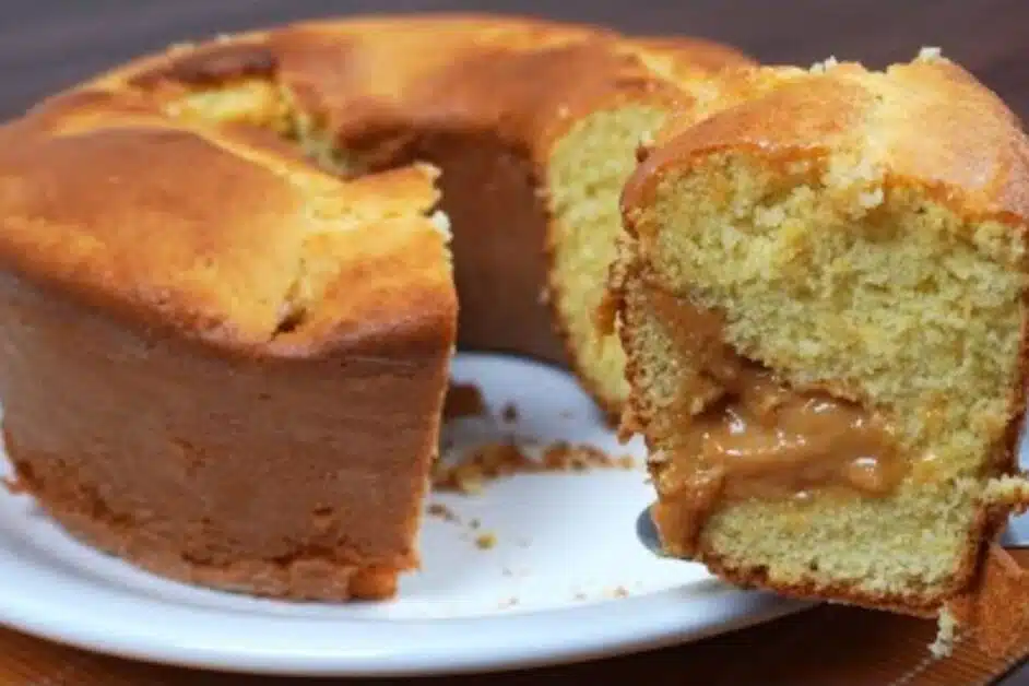 Receita de bolo recheado com doce de leite