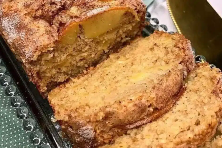 Receita de Bolo de Maçã Simples e Irresistível