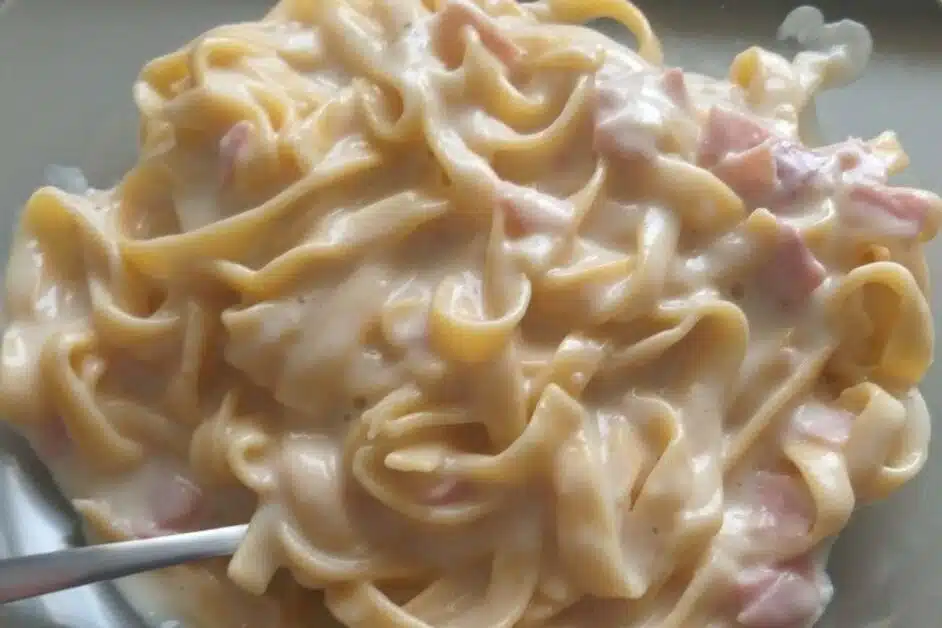 Receita de macarrão com presunto e molho branco