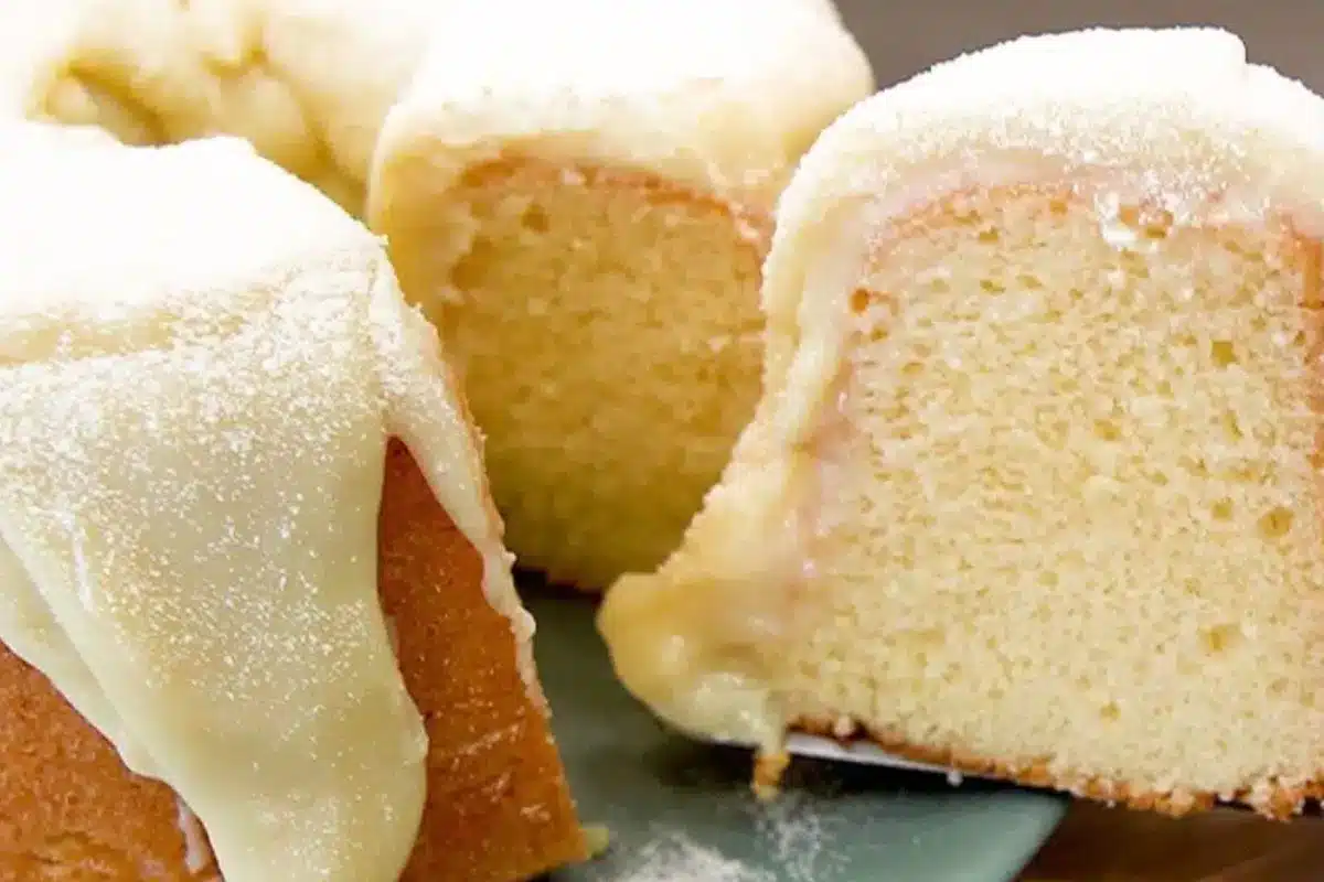 Delicie-se com um Bolo de Leite Ninho Super Fofinho e Macio