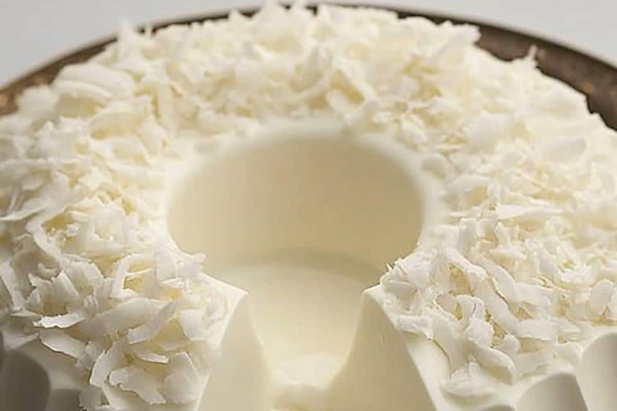 Nuvem de Neve tão leve que desaparece da travessa em minutos