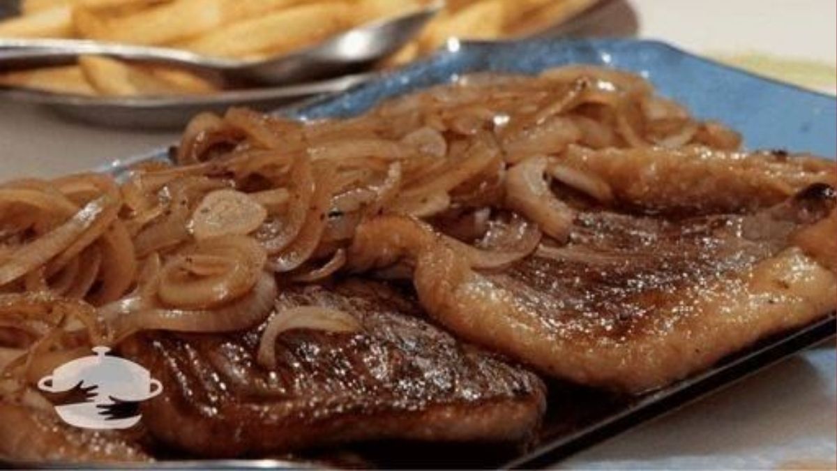 Bife duro nunca mais com essa dica simples: Bife Acebolado Macio que Derrete na Boca