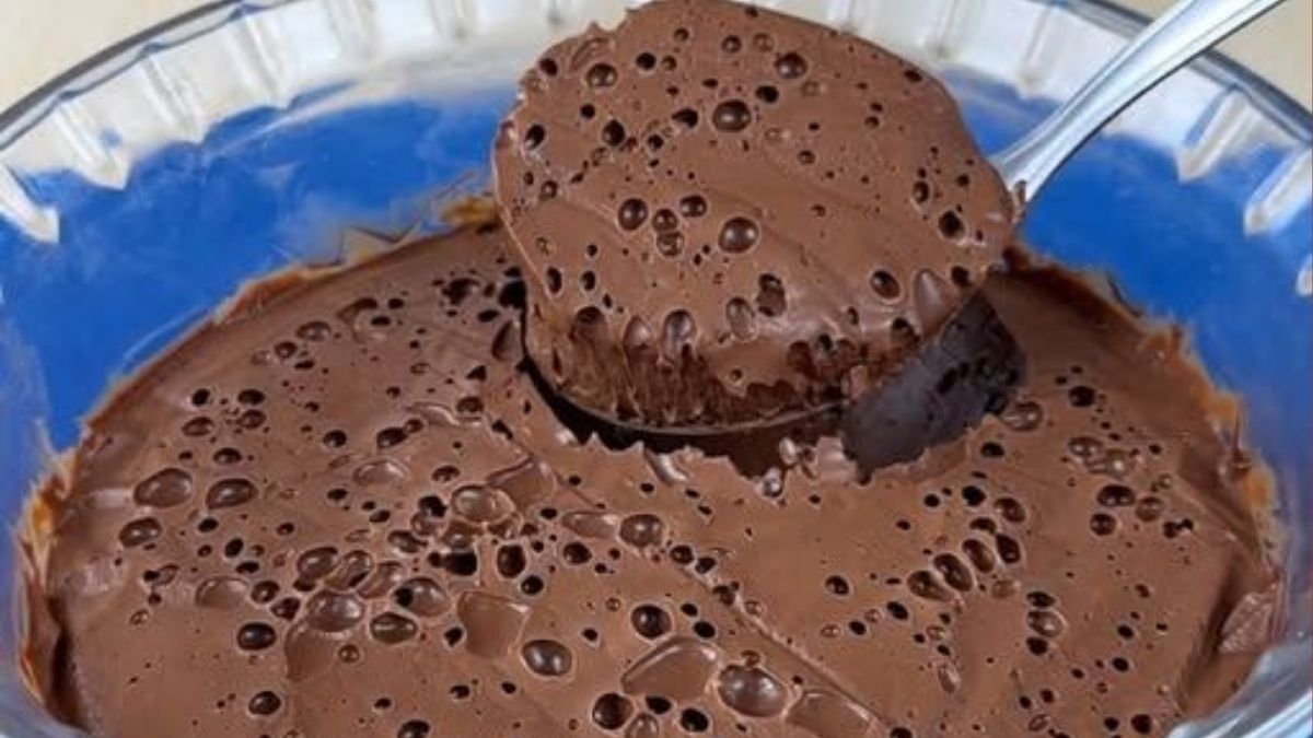 Mousse de Chocolate Super Cremoso que Derrete na Boca: A Sobremesa Fácil que Vai Fazer Todo Mundo Pedir a Receita