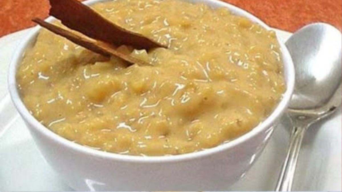 Arroz Doce com Açúcar Queimado CREMOSO que Fica com Sabor de Fazenda e Vicia na Primeira Colher
