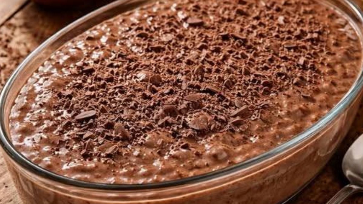 Mousse de Chocolate CREMOSO de 3 Ingredientes que Parece de Restaurante e Fica Pronto Rapidinho