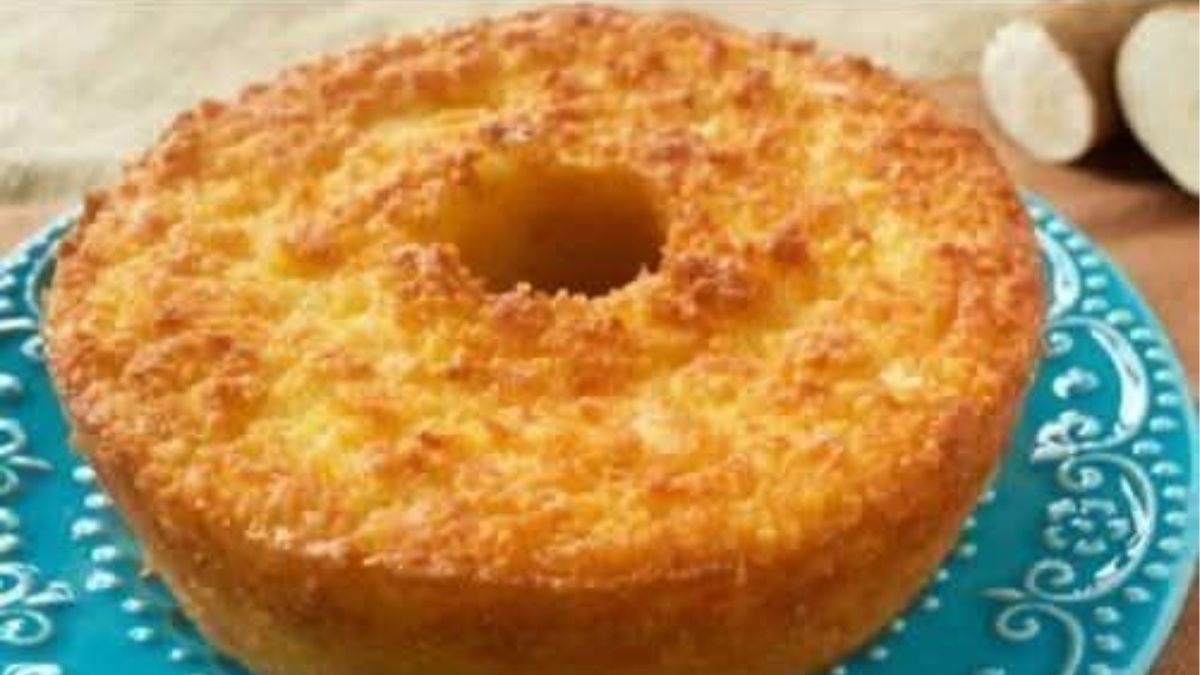 BOLO DE AIPIM COM COCO QUE TÁ FAZENDO TODO MUNDO PERDER A CABEÇA: a receita simples que vale mais que muito doce chique por aí